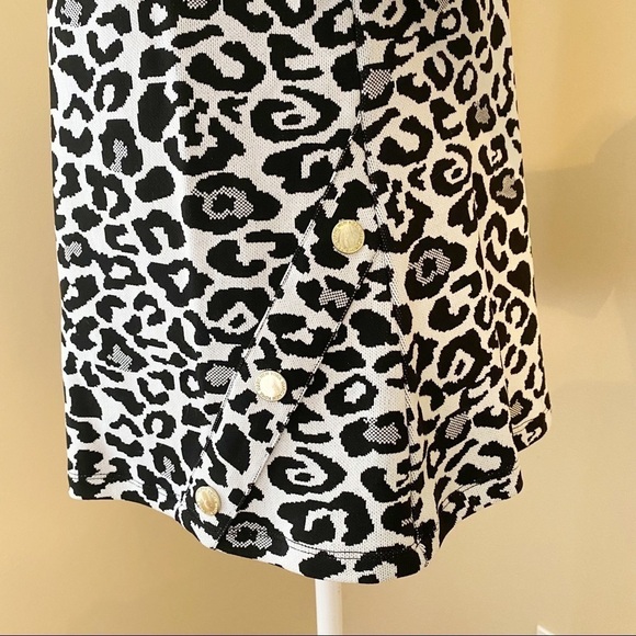 Andrew Marc Leopard Print Button Detail Top - L - Picture 4 of 14